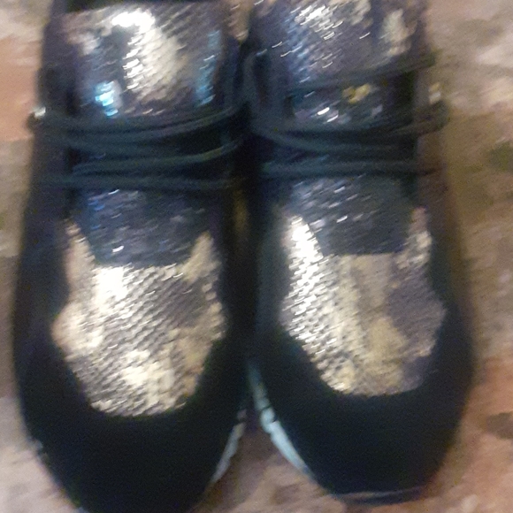 Steve Madden Shoes - Steve madden sneakers